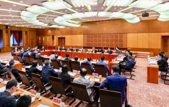 孫春蘭在清華大學調(diào)研時強調(diào)：提升教育服務經(jīng)濟社會發(fā)展能力