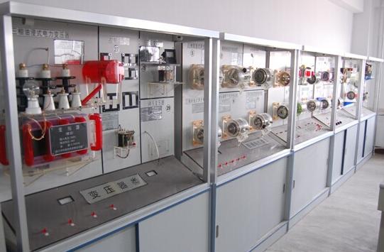 保定市第四職業(yè)中學(xué)有電氣技術(shù)應(yīng)用專業(yè)？