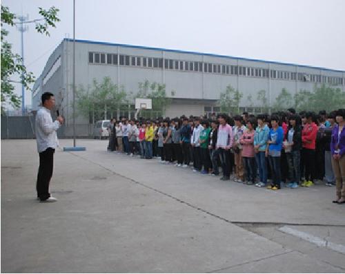 保定世紀宏光技工學(xué)校校園設(shè)施怎么樣？環(huán)境好嗎？