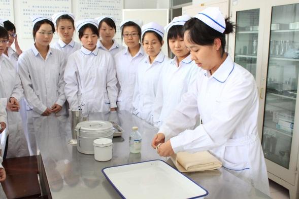 北京護(hù)理學(xué)校高級護(hù)理專業(yè)怎么樣？