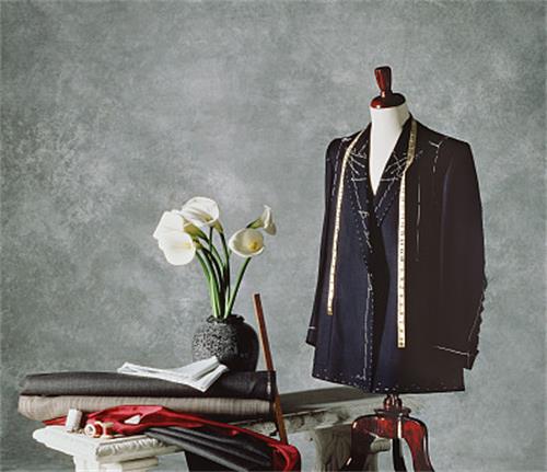 服裝色彩如何搭配？濟寧服裝設(shè)計學(xué)校讓你“眼前一亮”！