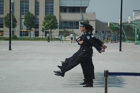 法律事務人員應掌握哪些能力？