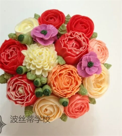 煙臺波斯蒂糕點培訓(xùn)學(xué)校韓式裱花班開班啦！趕快來圍觀！