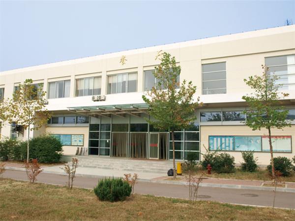 青島中魯中等專業(yè)學(xué)校怎么樣？它開設(shè)的海信班是怎么回事？