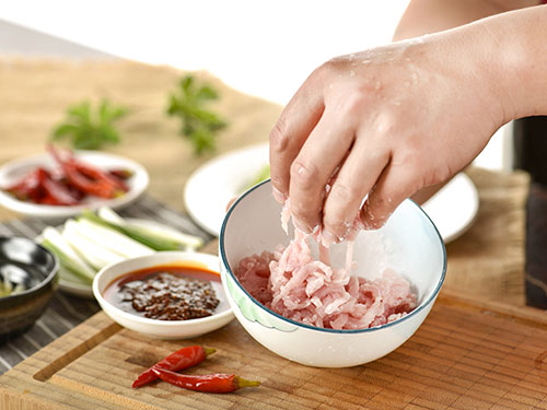 成都烹飪學(xué)校哪所比較好？