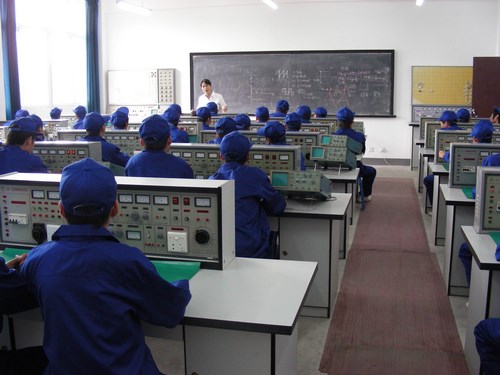 中國洛陽一拖技師學(xué)院有哪些優(yōu)勢？