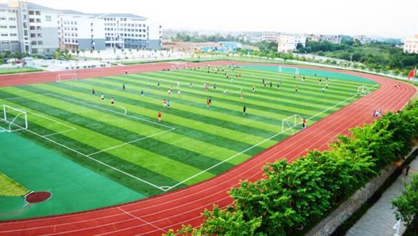 為什么大家都選擇青島巖天數(shù)控職業(yè)技術學校？