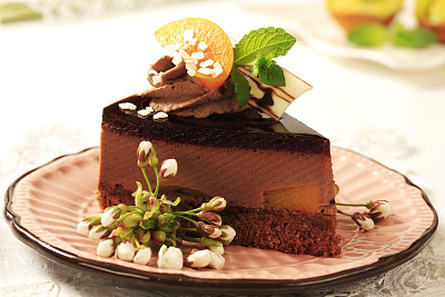 想學蛋糕制作嗎？煙臺糕點培訓學校滿足你！