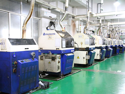 高中畢業(yè)生能在天津輕工職業(yè)技術(shù)學(xué)校學(xué)什么專(zhuān)業(yè)？